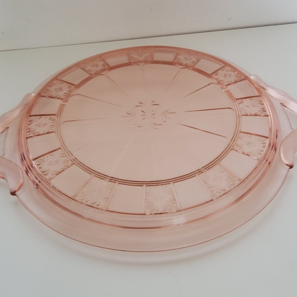 Jeannette Vintage Pink Depression Glass serving plate with handles - Picture 2 of 4